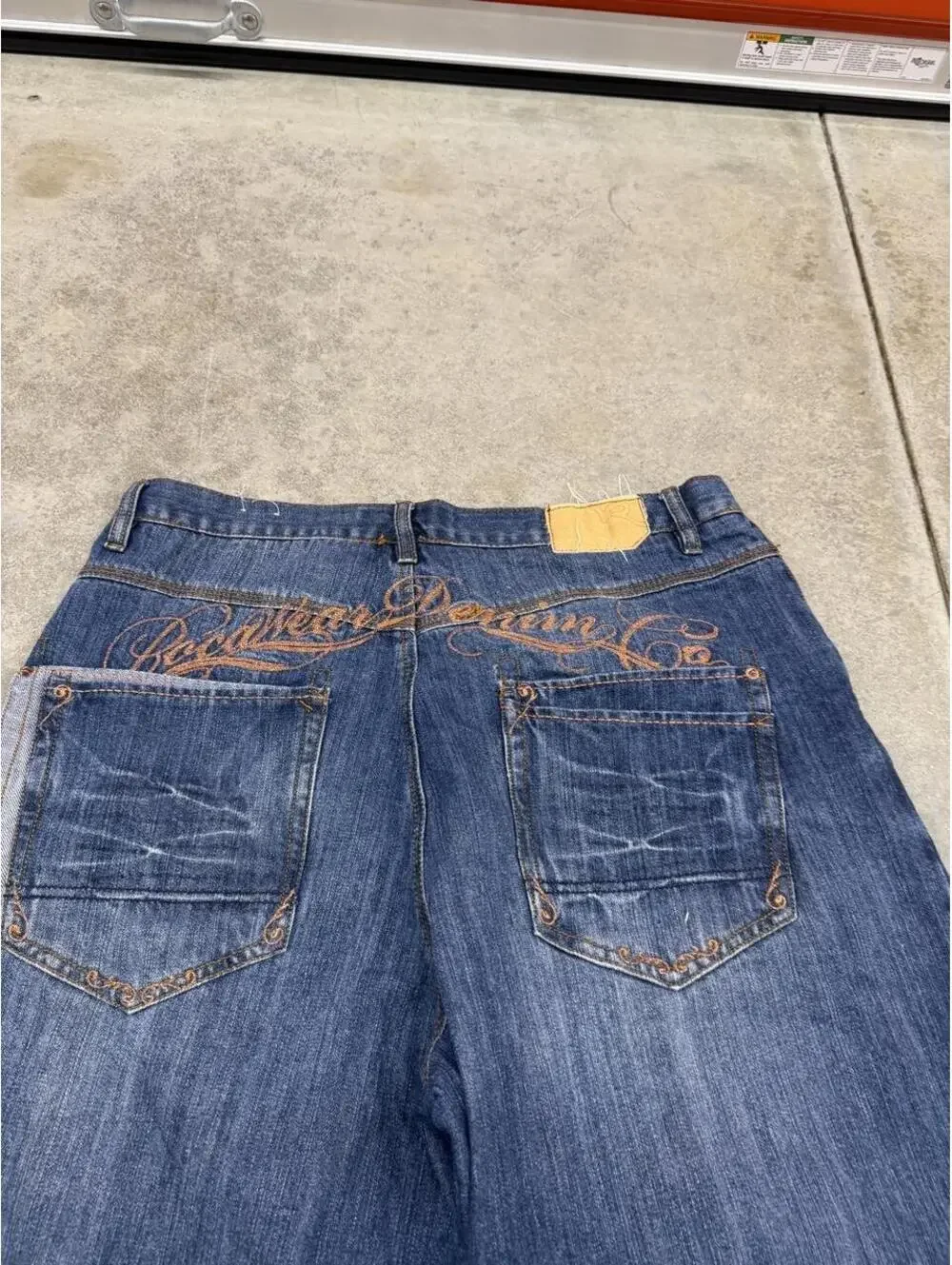 vintage rocawear denim co faded blue relaxed baggy fit jean shorts jorts size 38